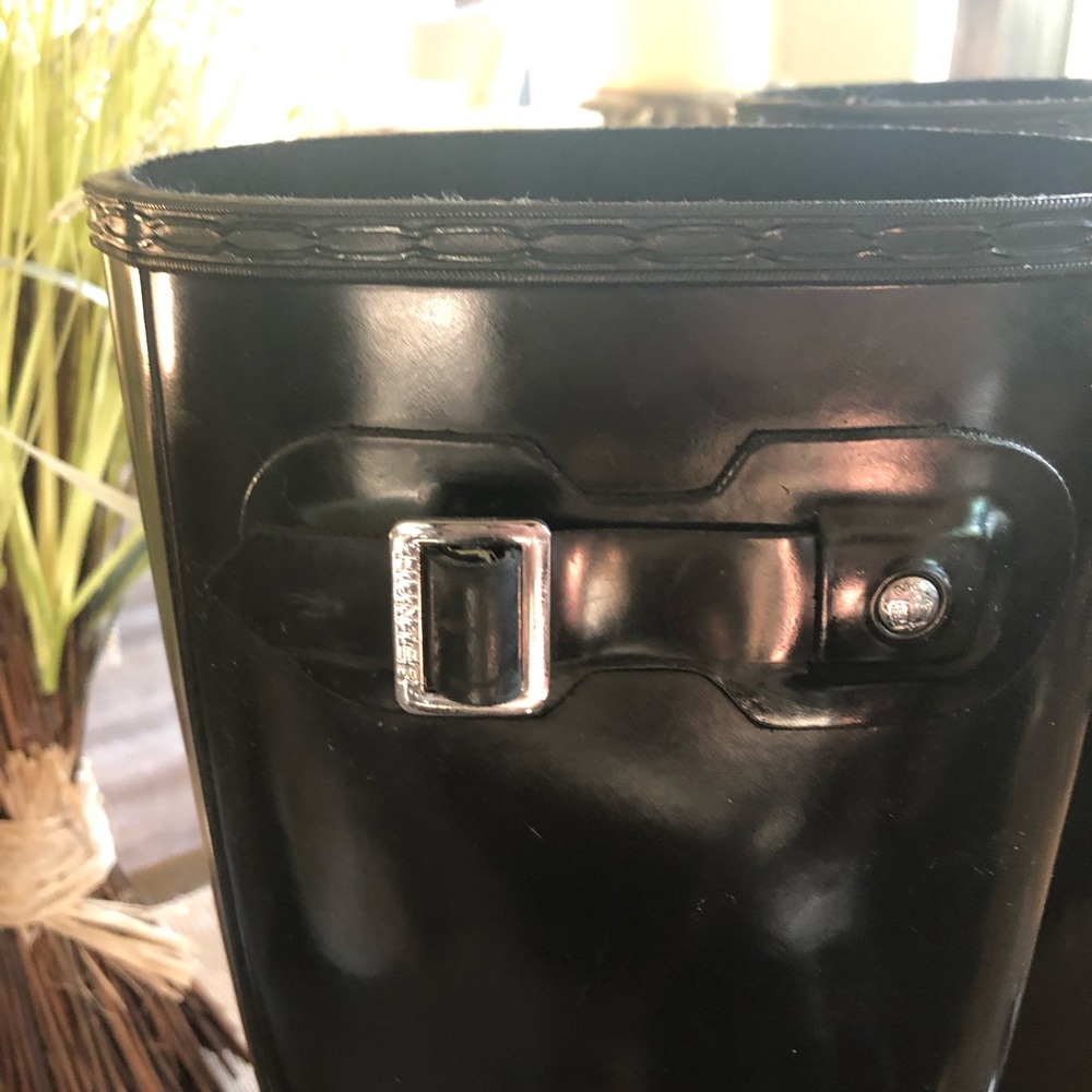 Hunter Black Gloss Rainboots - Picture 4 of 8